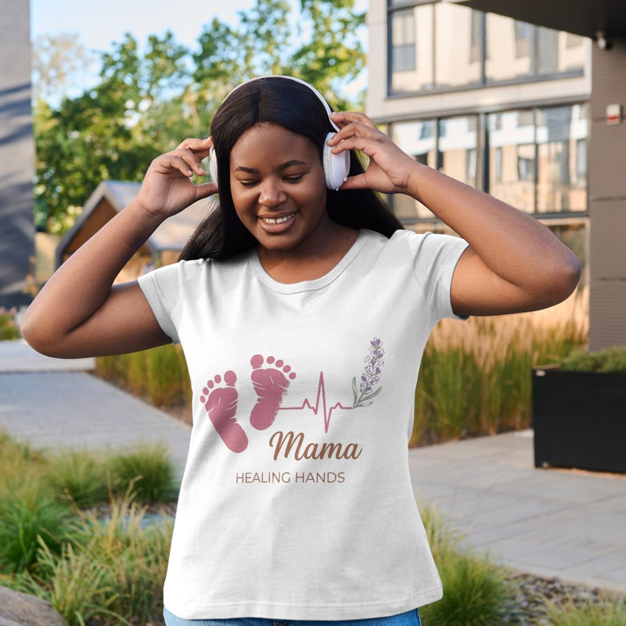 Mama Healing Hands T-Shirt — Baby Footprint & Heartbeat Maternity Tee for Nurse Moms